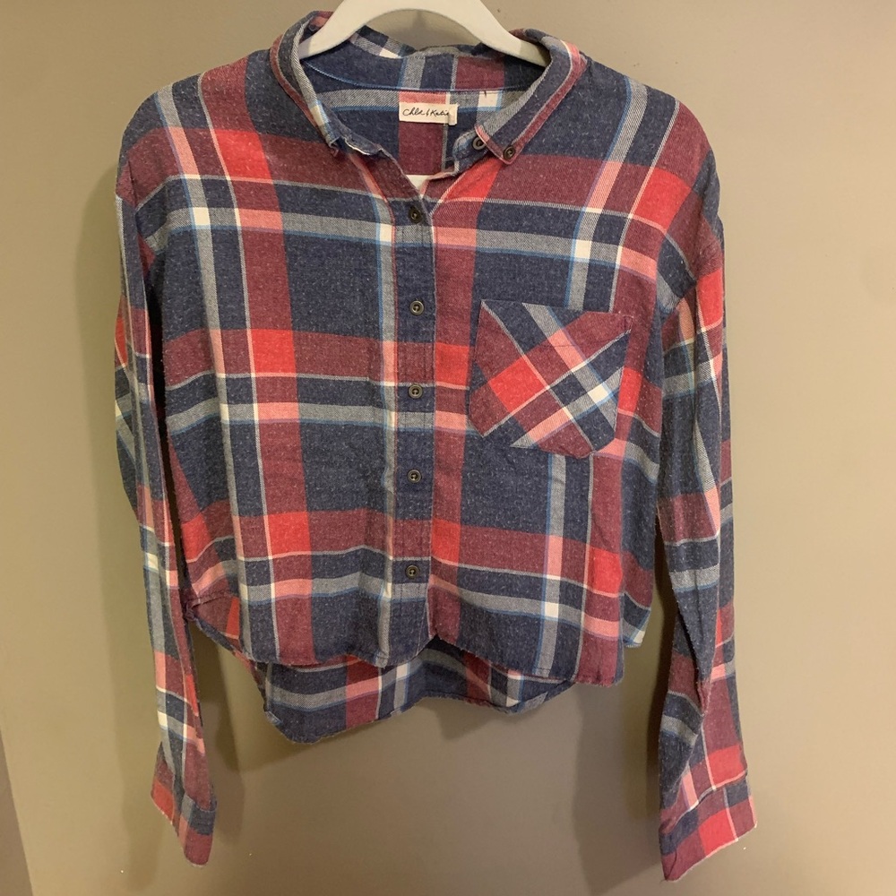 Slightly cropped flannel top
